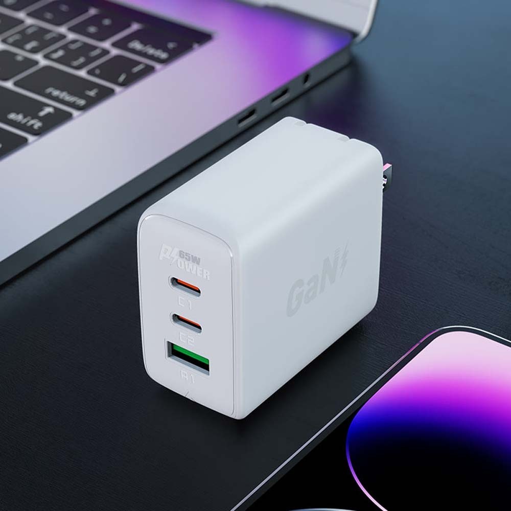 Acefast A43 Pd65W (2*USB-C+USB-A) Gan Charger 27050006 White