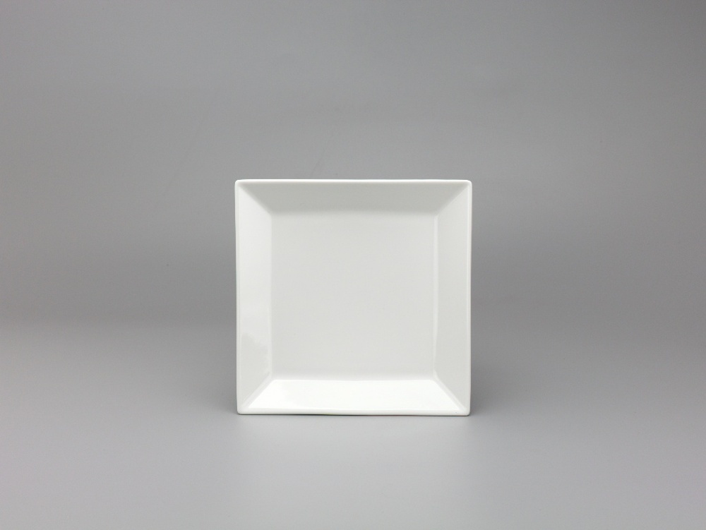 Minh Long Daisy Rim Square Plate 18CM 391816000